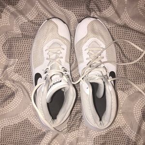 Nike Air Precision Basketball Shoea